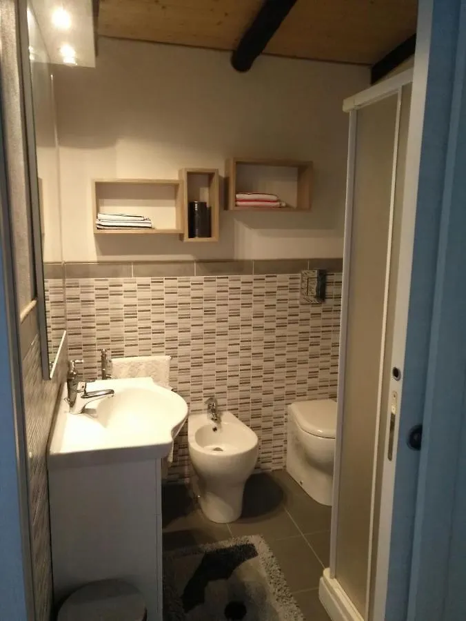 サン・ジョヴァンニ・ラ・プンタCasa Della Querciaアパートメント アパート